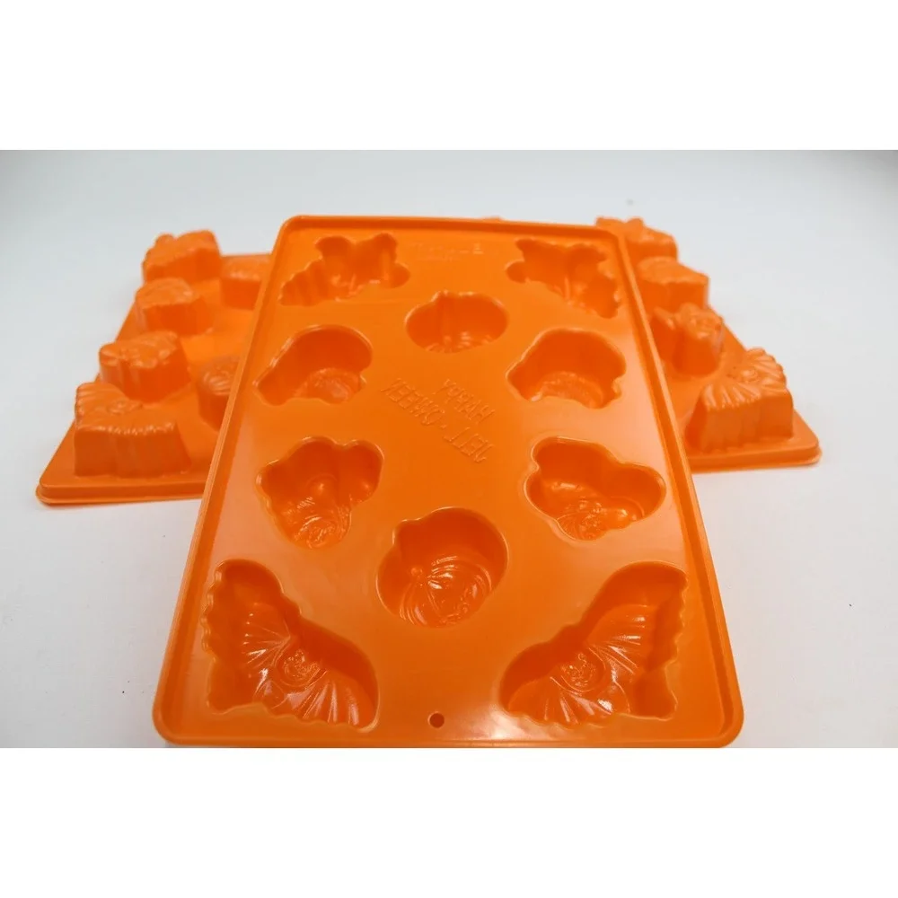 Jello Jigglers Halloween JELL-O MOLDS  * Lot of 3 * Bat Ghost Witch Cat Pumpkin